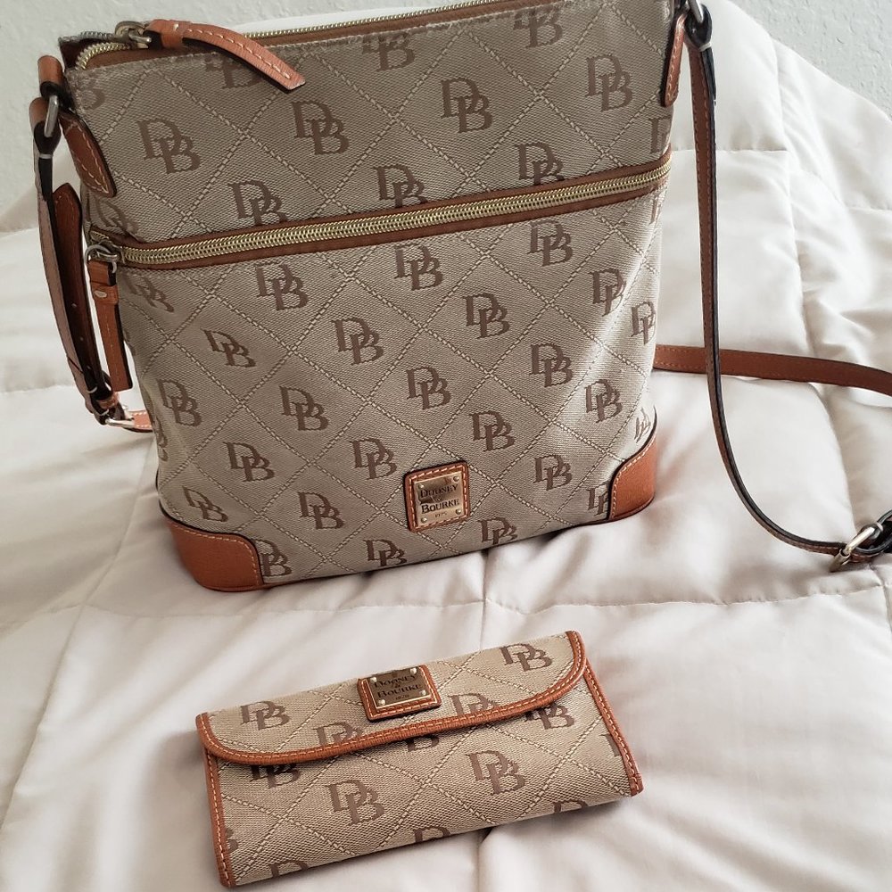 Dooney & Bourke crossbody bag and wallet set. Preowned